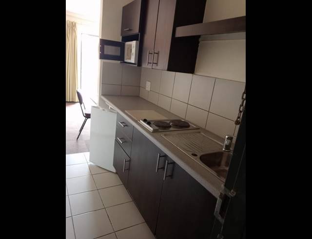 1 BEDROOM APARTMENT FOR SALE IN WILLOWBROOK